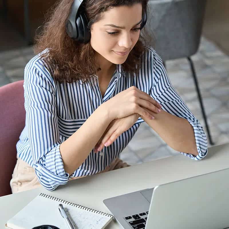 Reduce Background Noise By Muting In Meetings