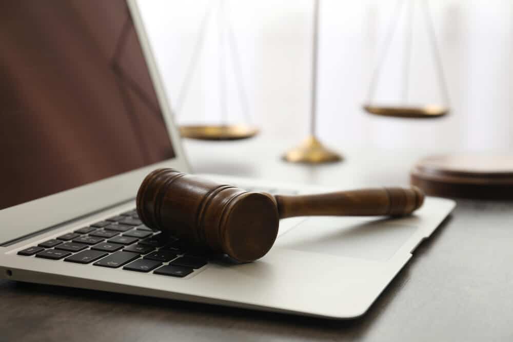 Modern Law Firm and Legal Technology